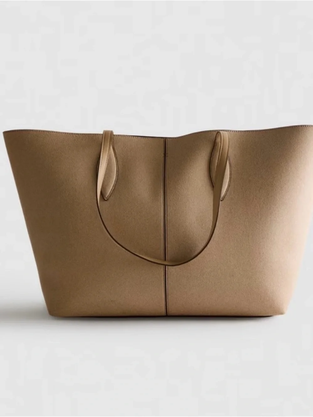 Classic Womens Tote Bag in Camel